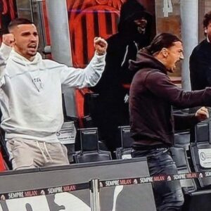Krunić i Ibrahimović zajedno navijali, navijači Milana dijele njihovu fotografiju