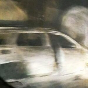 Navijači presreli automobil sudije Topalovića i zapalili ga bakljama nakon utakmice u Mostaru
