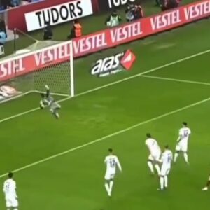 Edin Višća zabio spektakularan gol za pobjedu Trabzona