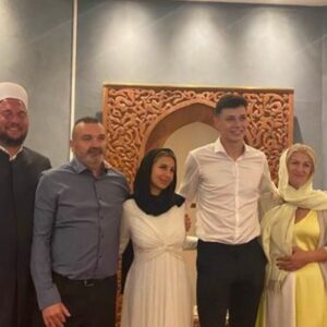 Anel Ahmedhodžić se šerijatski vjenčao sa Marijanom Cecilijom Mašić